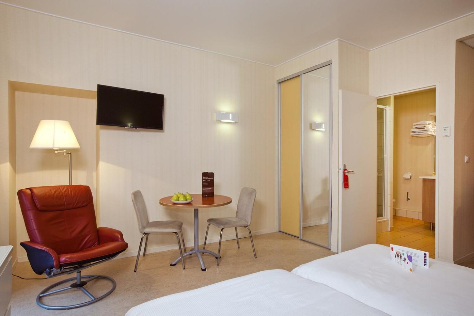 Hotels&Résidences - Le Metropole Luxeuil-les-Bains Camera foto