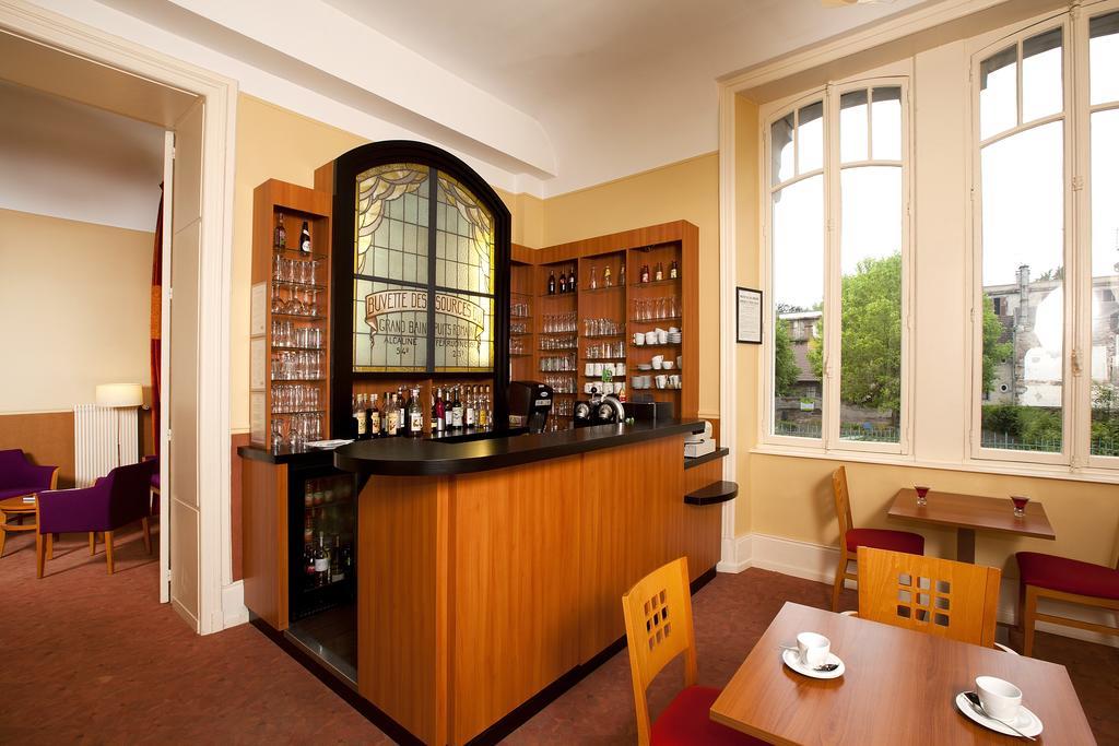 Hotels&Résidences - Le Metropole Luxeuil-les-Bains Esterno foto