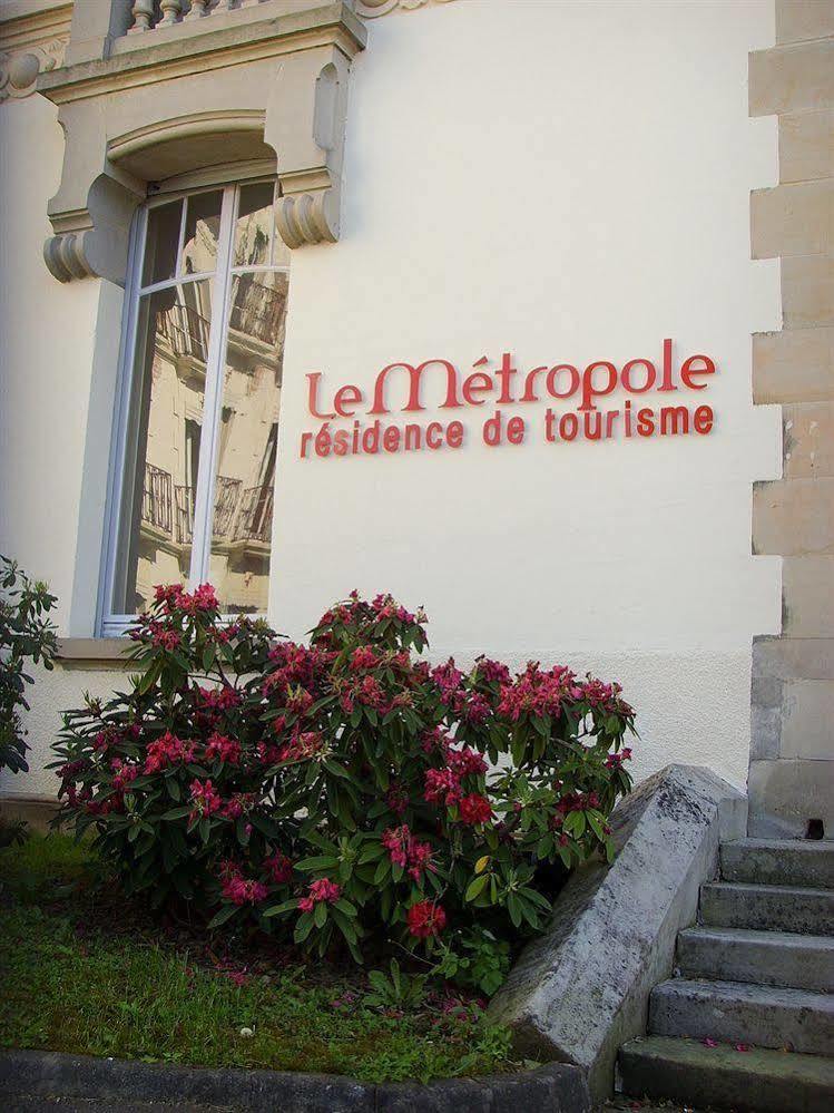 Hotels&Résidences - Le Metropole Luxeuil-les-Bains Esterno foto